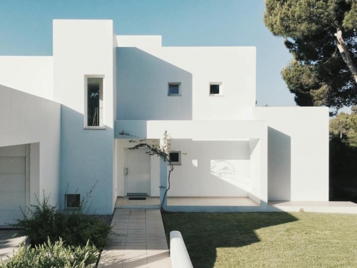 최신 회사 사례 WHO는 여러 나라에서 COVID-19 환자가 증가하고 있다고 경고합니다.